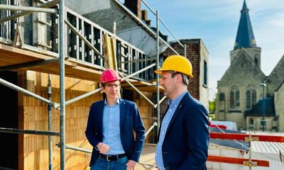 Gijs met Dieter op de werf